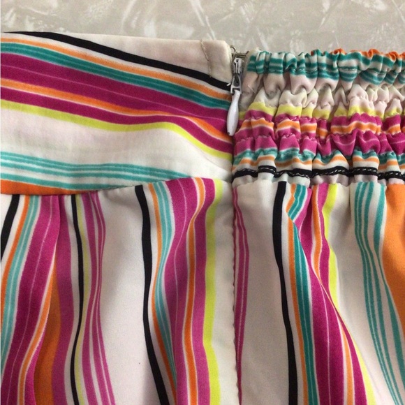 Hot swag women’s multi color elastic back pleated wide leg striped pants size 1X - Picture 7 of 11
